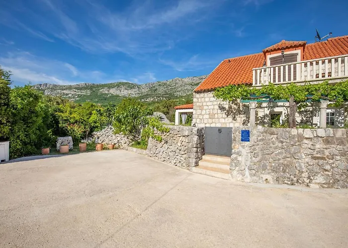 Holiday Antiq Mokošica