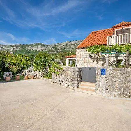 Holiday Antiq Mokošica