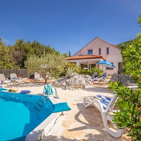 Dom wakacyjny Holiday Antiq Mokošica